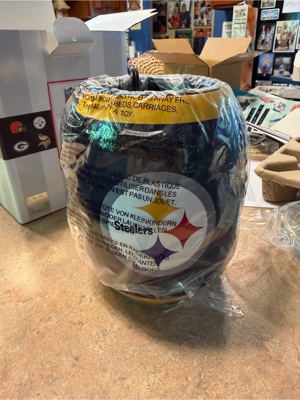 Scentsy Steelers Black and Gold Warmer